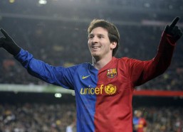 华体会体育|莱比锡红牛迎战弗赖堡，攻防对决下的比分预测与战术前瞻