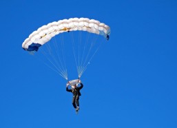 华体会官网_冬窗静默背后的雄心，皇马宣布不引援，坚信现有阵容足以冲击三座冠军奖杯